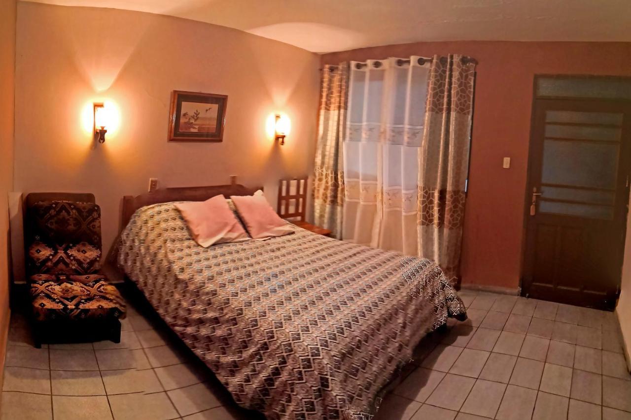Bed and Breakfast Casa Discreta Cochabamba Exterior foto