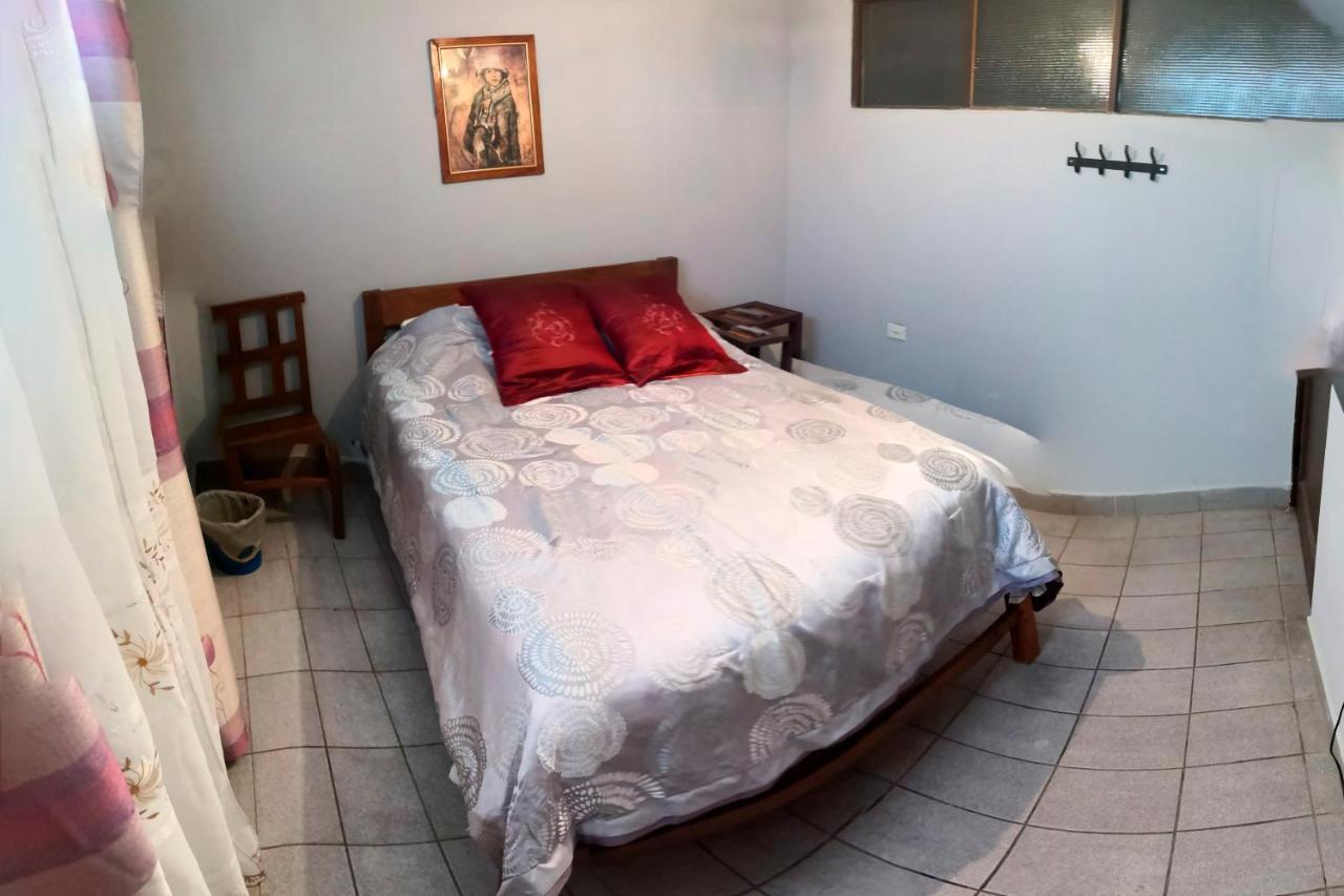 Bed and Breakfast Casa Discreta Cochabamba Exterior foto